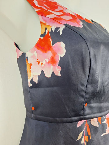 Second-Hand - Review Floral A Line Midi Dress Size 12 - SwapUp