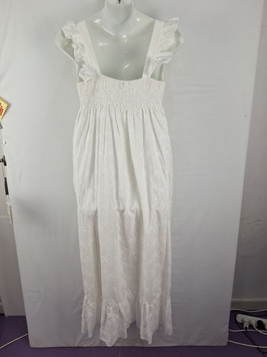 Second-Hand - Lunar Fox Scoop Neck Lace Maxi Dress Size 14 - SwapUp
