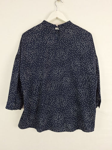 Second-Hand - Cue Midnight Sky Star Blouse Size 6 - SwapUp