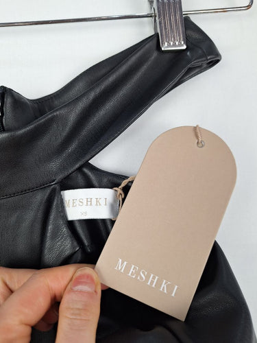 Second-Hand - Meshki Black 'Leather' Waist Band Straight Leg Pants Size XS - SwapUp