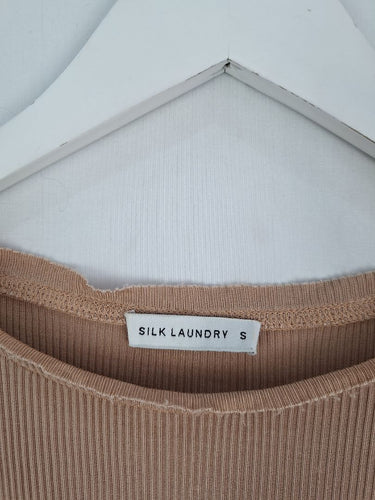 Second-Hand - Silk Laundry Pure Silk Dusty Rose Ribbed Top Size S - SwapUp
