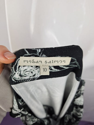 Second-Hand - Megan Salmon B&W Rose Boat Neck Midi Dress Size 10 - SwapUp