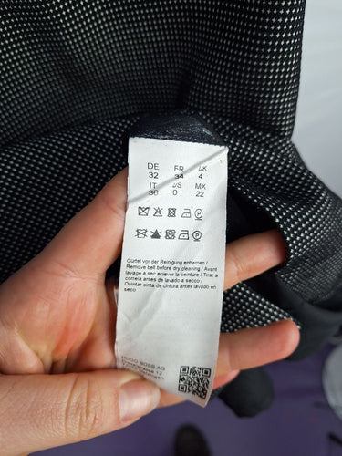 Second-Hand - Hugo Boss Fitted Office Dress Size 4 - SwapUp