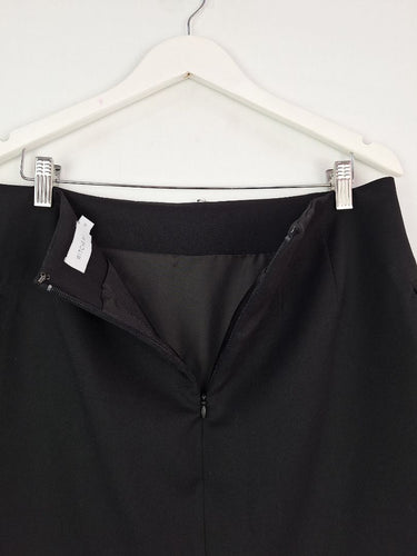 Second-Hand - Witchery Wrap Over Black Mini Skirt Size 12 - SwapUp