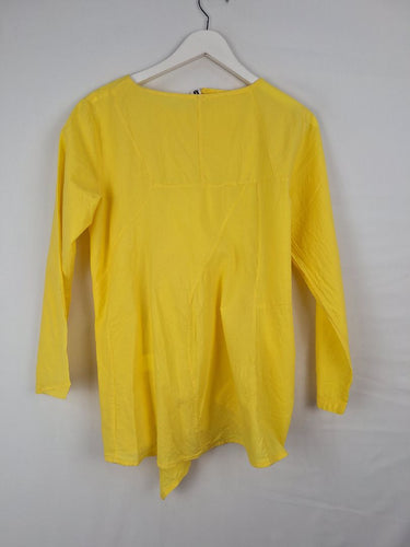 Second-Hand - Wendy Trendy Lemon Cotton Panelled Top Size 16 - SwapUp