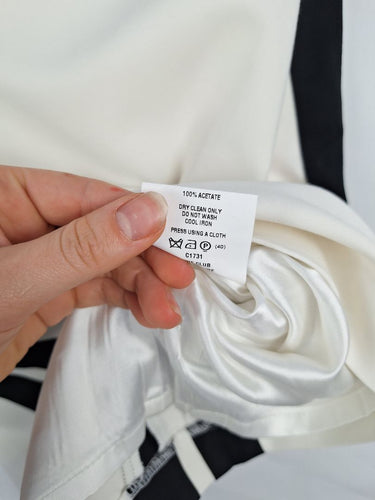 Second-Hand - Cue B&W Fitted Pencil Skirt Size 12 - SwapUp
