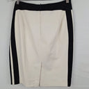 Second-Hand - Cue B&W Fitted Pencil Skirt Size 12 - SwapUp
