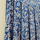 Second-Hand - Review Pretty Cobalt Floral Mini Skirt Size 8 - SwapUp