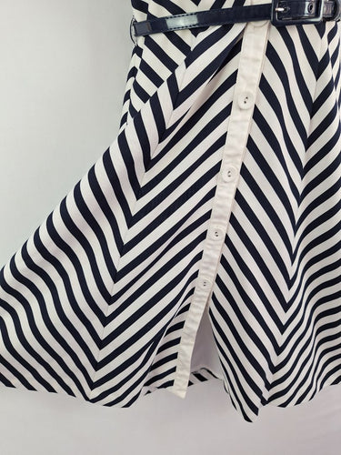 Second-Hand - Review Diagonal Striped Collared Midi Dress Size 8 - SwapUp
