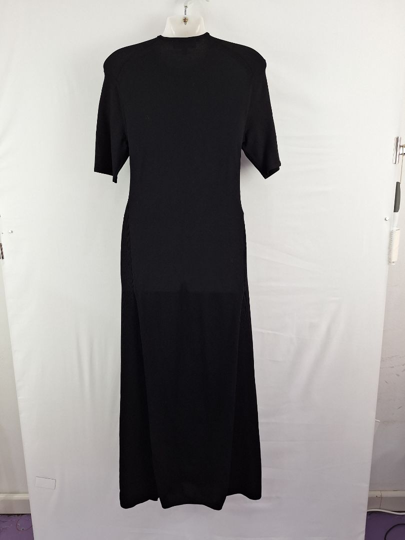Second-Hand Witchery Fine Knit Elegant Fitted Maxi Dress Size S – SwapUp