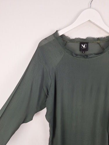 Second-Hand - Nu Dark Sage Silk Blend Top Size S - SwapUp