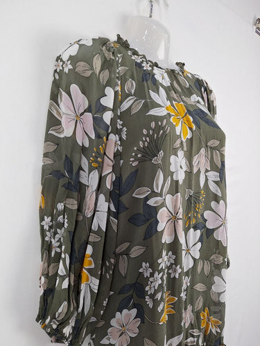 Second-Hand Country Road Army Green Floral Flowy Mini Dress Size 4 – SwapUp