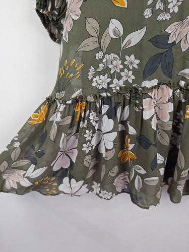 Second-Hand Country Road Army Green Floral Flowy Mini Dress Size 4 SwapUp Second-Hand Country Road Army Green Floral Flowy Mini Dress Size 4 SwapUp
