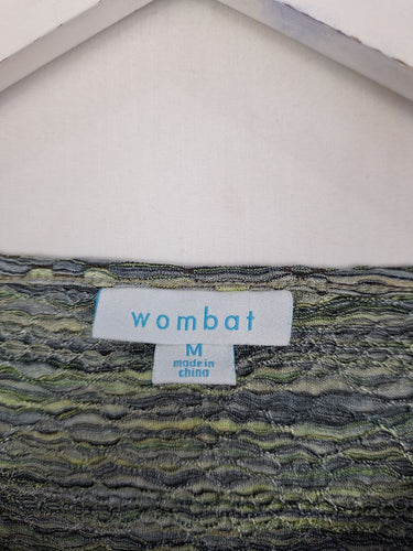 Second-Hand - Wombat Mermaid Pools Textured T-shirt Size M - SwapUp