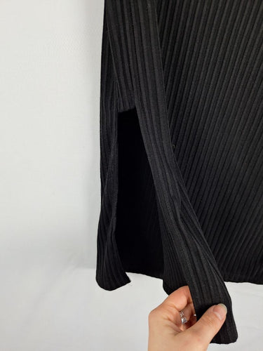 Second-Hand - French Connection Ribbed Sleeveless Long Top Size S - SwapUp
