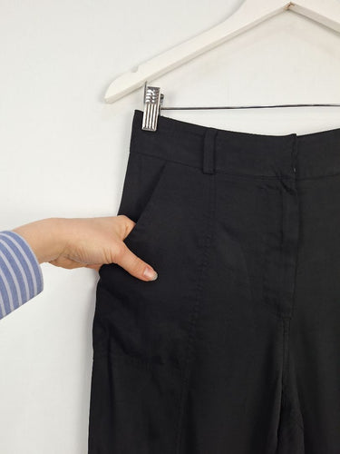 Second-Hand - Once Was Smooth Satin Culotte Pants Size S - SwapUp