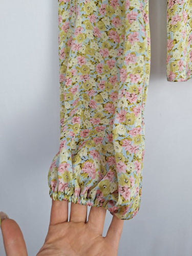Second-Hand - ASTR Spring Princess Floaty Top Size XS - SwapUp