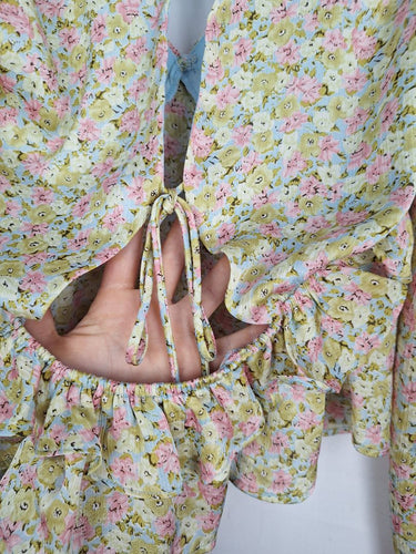 Second-Hand - ASTR Spring Princess Floaty Top Size XS - SwapUp