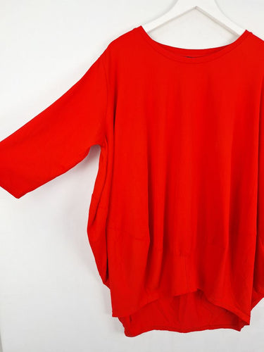 Second-Hand - Tirelli Realxed Vivid Red Top Size M - SwapUp
