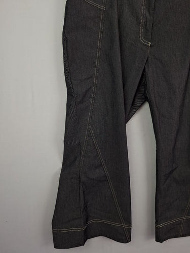 Second-Hand - Taking Shape Grey Mid Weight Contrast Stitch Capri Pants Size 22 - SwapUp