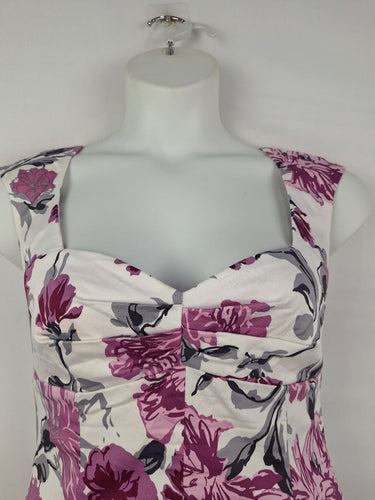 Second-Hand - Retrospec'd Lilac Flower Sweetheart Dress Size 12 - SwapUp