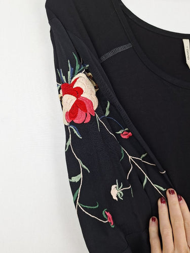 Second-Hand - Grab Denim Asymmetrical Embroidered Sleeve Top Size 6 - SwapUp