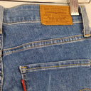 Second-Hand - Levi High Rise Skinny Classic Jeans Size 8 - SwapUp