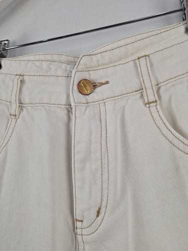 Second-Hand - GOELIA White Contrast Stitch Straight Jeans Size 8 - SwapUp