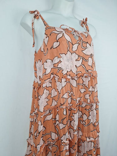 Second-Hand - Holiday Strappy Tiered Floral MIdi Dress Size L - SwapUp
