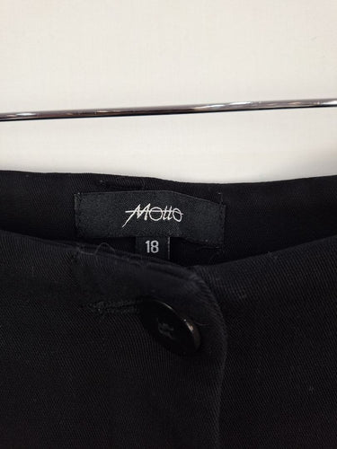 Second-Hand - Motto Fleeced Relaxed Office Pants Size 18 - SwapUp