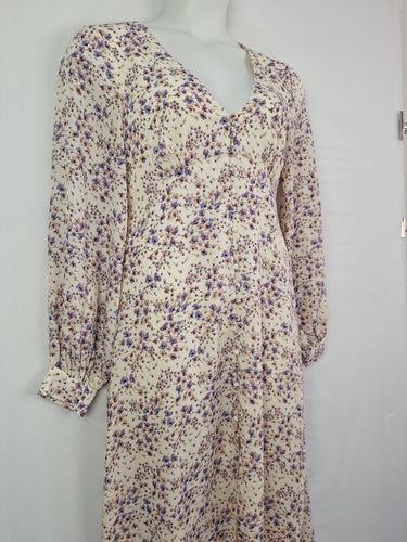 Second-Hand - Savel Graceful Purple Floral Day Dress Size 12 - SwapUp