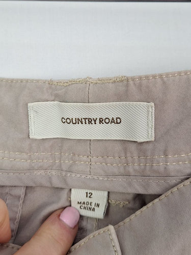 Second-Hand - Cool Grey Shorts With Contrast Stitching Size - SwapUp