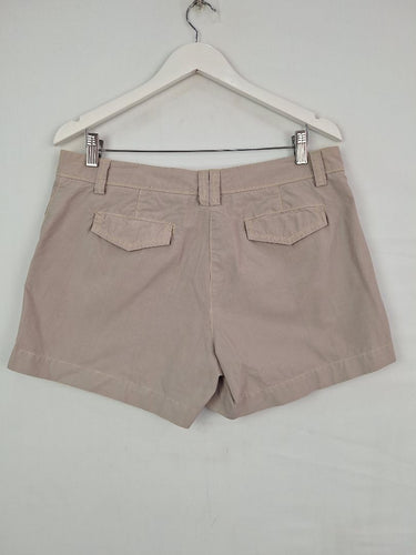 Second-Hand - Cool Grey Shorts With Contrast Stitching Size - SwapUp