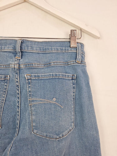 Second-Hand - Nobody Denim Classic Light Blue Mid Rise Jeans Size M/L - SwapUp