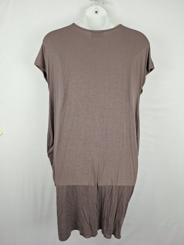 Second-Hand - Layer'd Taupe Essential Weekend Midi Dress Size XL - SwapUp