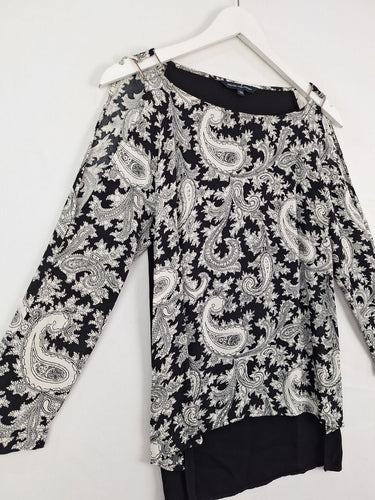 Second-Hand - French Connection Black & White Cold Shoulder Top Size 10 - SwapUp