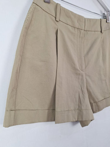 Second-Hand - Michael Kors Latte Sophisticated Pleat Shorts Size 6 - SwapUp