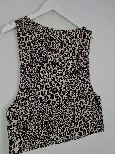 Second-Hand - Assorted Brands Funky Animal Print Cropped Top Size 8 - SwapUp