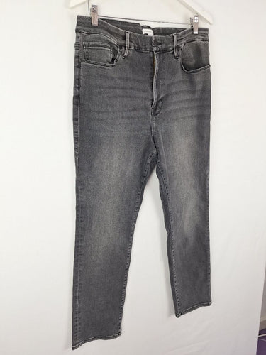 Second-Hand - Good American Black Wash Tapered Jeans Size L - SwapUp