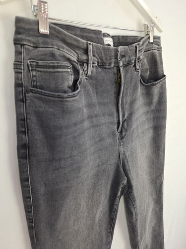Second-Hand - Good American Black Wash Tapered Jeans Size L - SwapUp