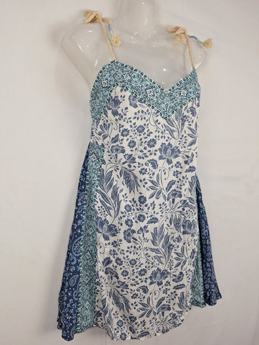 Second-Hand - Tigerlily Sweet Shoulder Tie Blue Mini Dress Size 8 - SwapUp