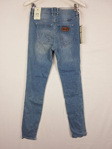 Second-Hand - Wrangler Ariel Blue Tapered Mid Rise Jeans Size 8 - SwapUp