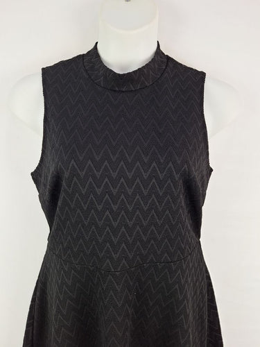 Second-Hand - Stella Chevron Swing Midi Dress Size 14 - SwapUp