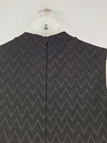 Second-Hand - Stella Chevron Swing Midi Dress Size 14 - SwapUp