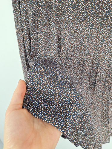 Second-Hand - J.Crew Mini Speckled Navy Pleated Skirt Size 8 - SwapUp