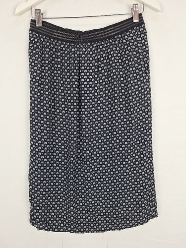 Second-Hand - Anna Thomas Navy Blossom Shimmer Waist Midi Skirt Size M - SwapUp