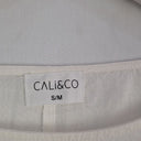 Second-Hand - Cali&Co Crisp Linen Blend Layered Raw Edge Top Size S - SwapUp