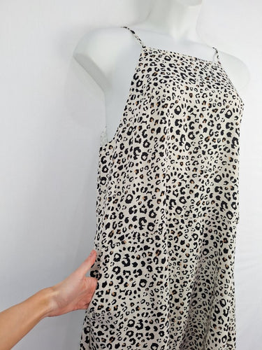 Second-Hand - Sonder Stories Light Caramel Animal Print Maxi Dress Size 14 - SwapUp