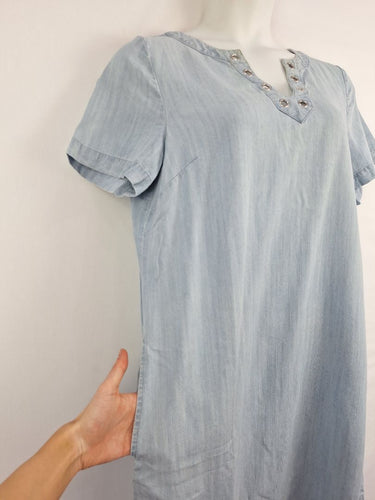 Second-Hand - Blue Illusion Light Wash Grommet Breezy Mini Dress Size XL - SwapUp