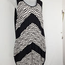 Second-Hand - Taking Shape Monochrome Balloon Style Midi Dress Size XS - SwapUp